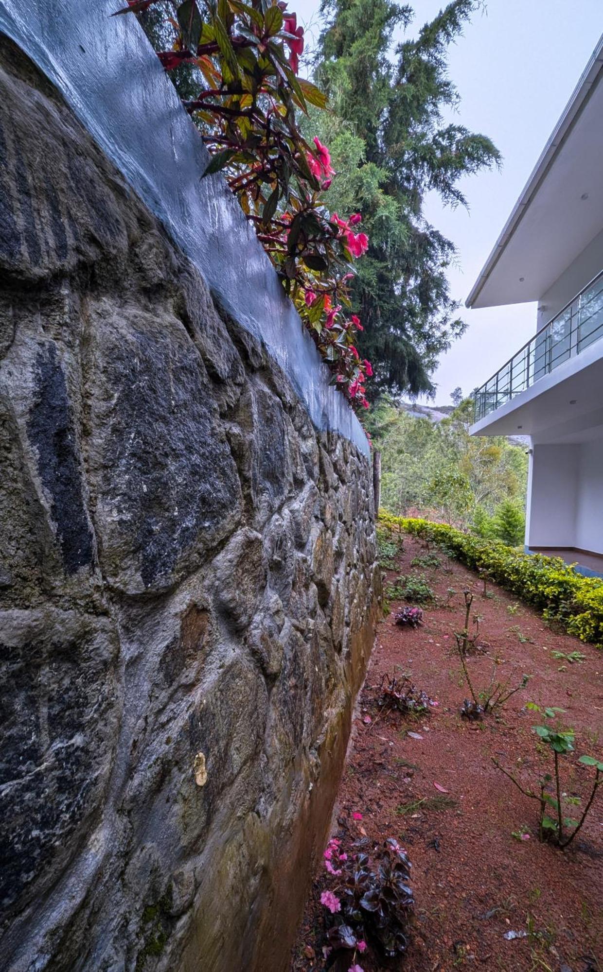 Valley View Inn, Kotagiri Luaran gambar
